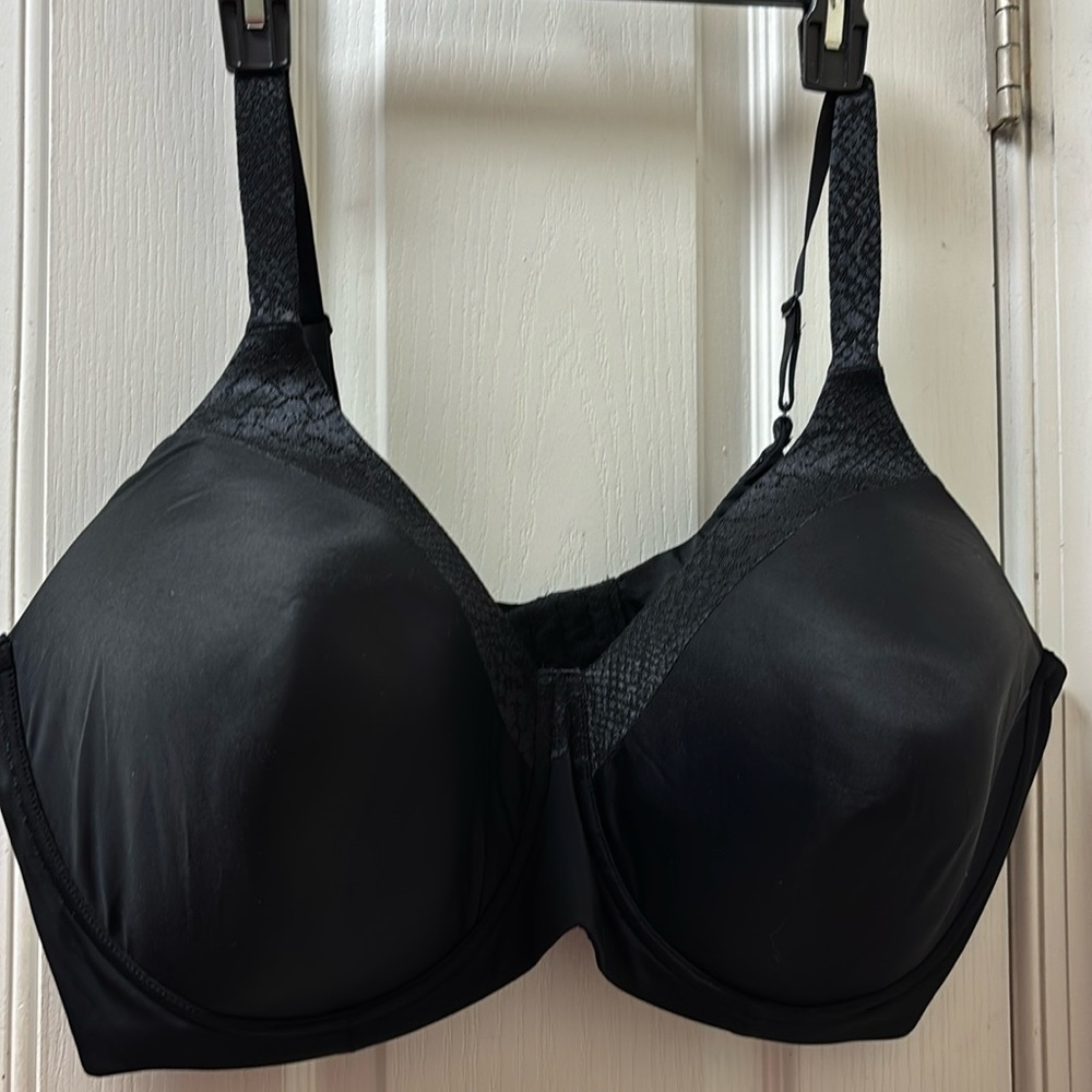 LEADING LADY Black Full Coverage Bra 52F Style 5210 UW Padding Back Closure NWOT